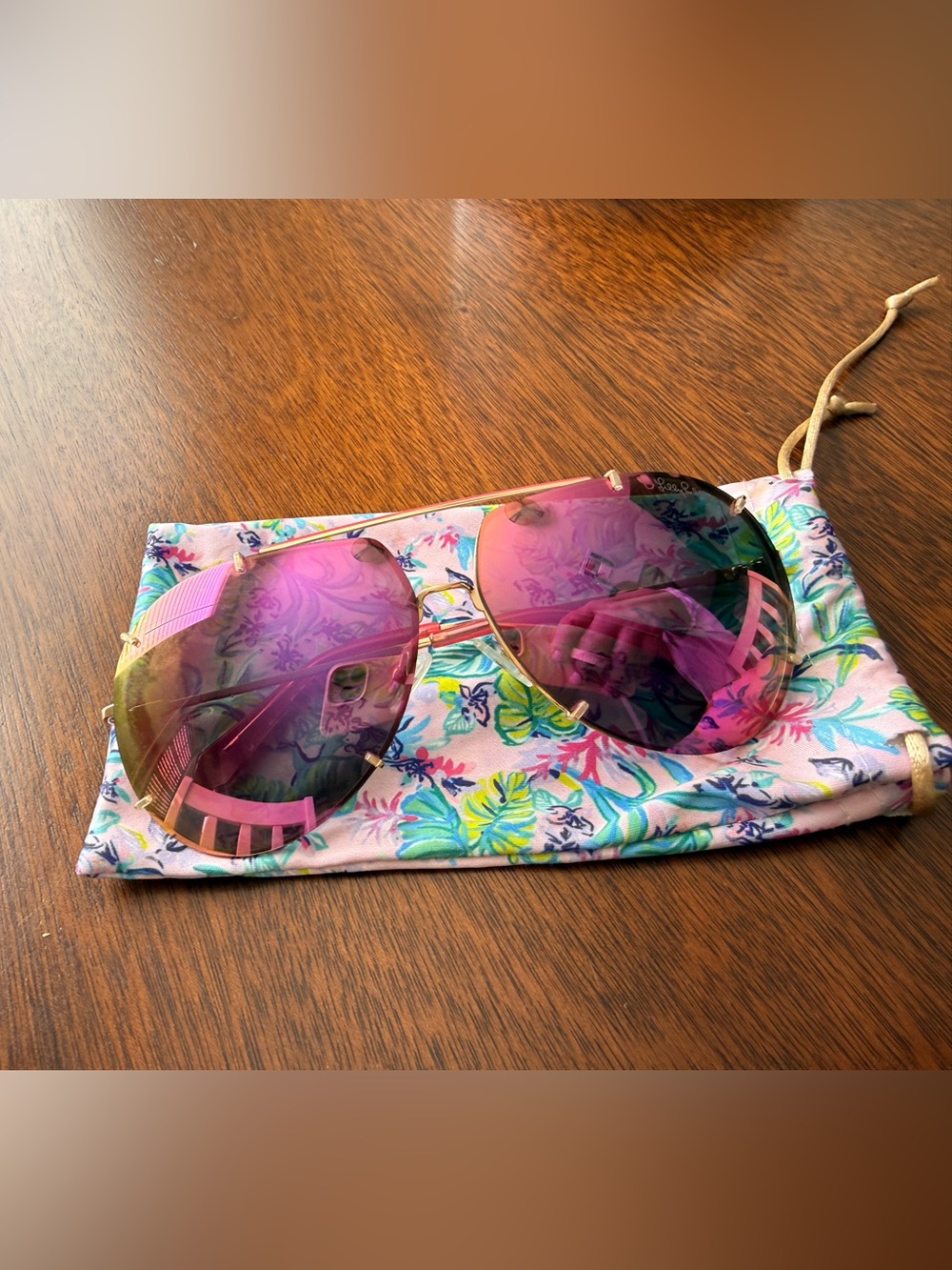 Lilly Pulitzer Pink Mirrored polarized Aviator Sunglasses - Picture 2 of 9